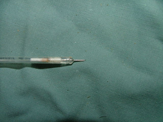 Intra-uterine insemination syringe